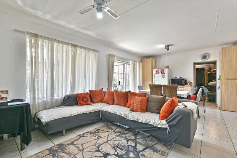 3 Bedroom Property for Sale in Radiokop Gauteng
