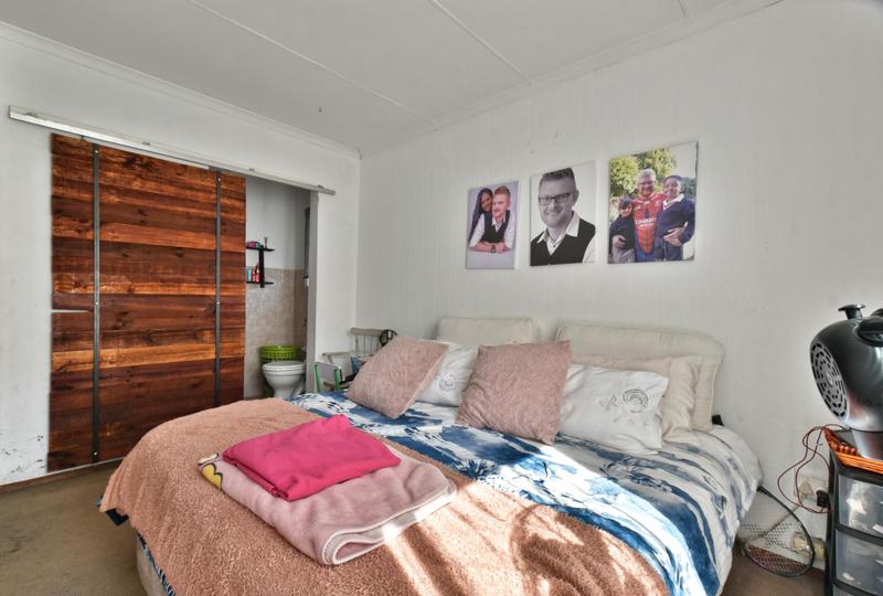 3 Bedroom Property for Sale in Radiokop Gauteng