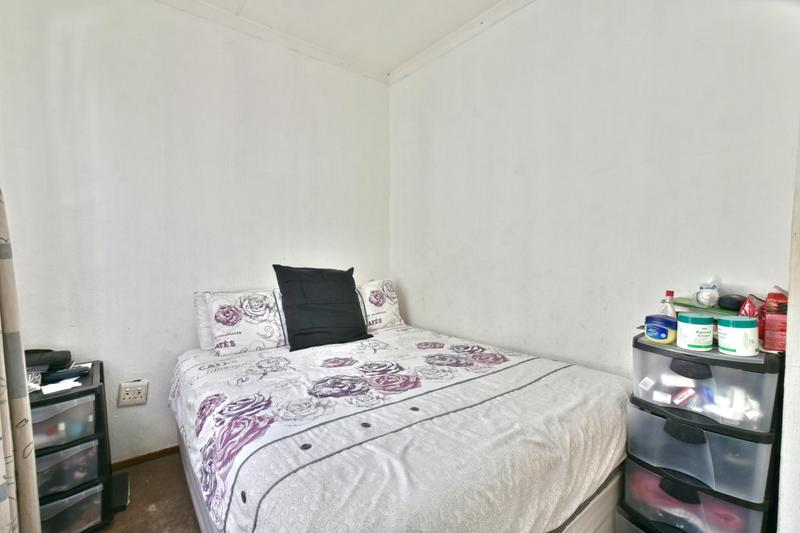 3 Bedroom Property for Sale in Radiokop Gauteng