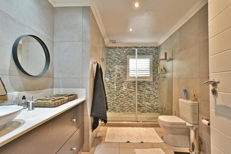 2 Bedroom Property for Sale in Morningside Gauteng