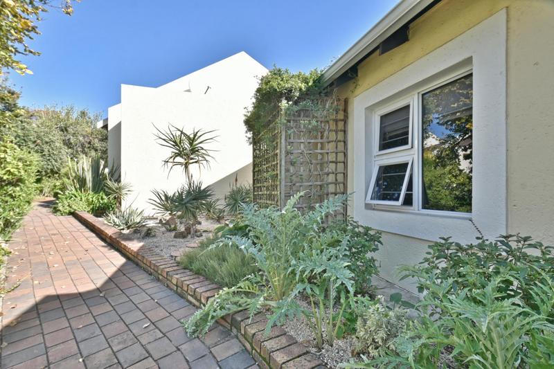 2 Bedroom Property for Sale in Morningside Gauteng