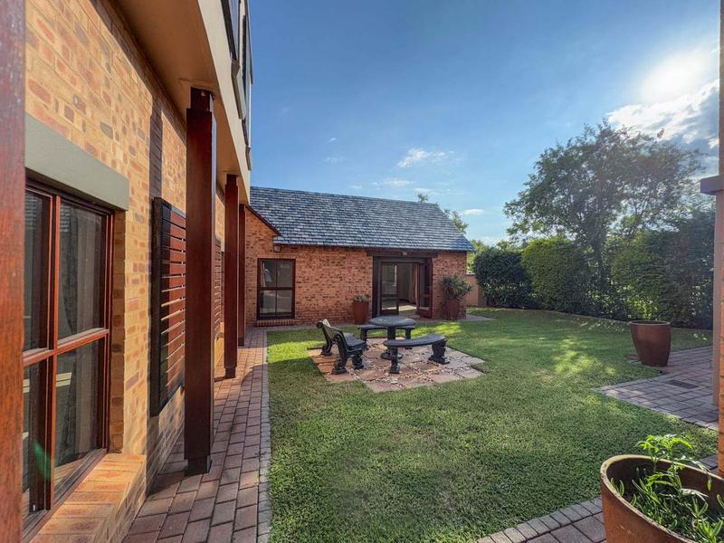 To Let 4 Bedroom Property for Rent in Midstream Estate Gauteng