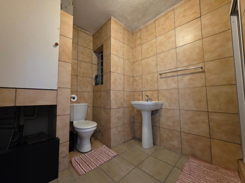2 Bedroom Property for Sale in Wilro Park Gauteng