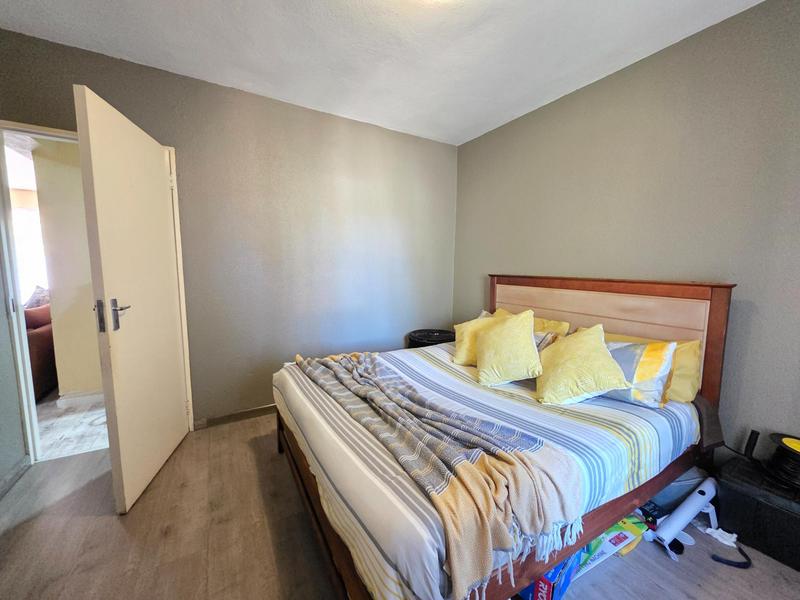 2 Bedroom Property for Sale in Wilro Park Gauteng