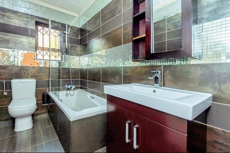 3 Bedroom Property for Sale in Bedfordview Gauteng