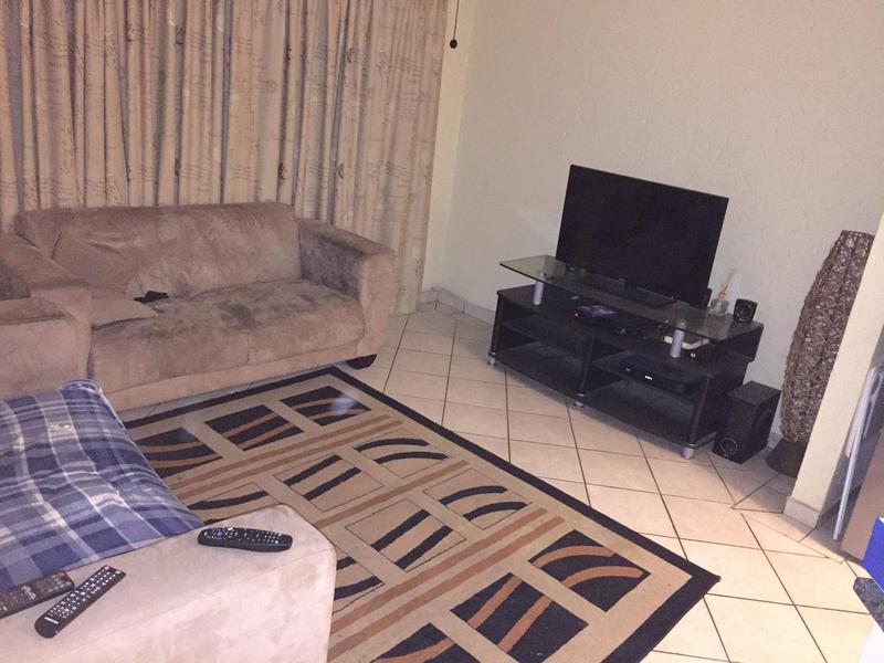 To Let 2 Bedroom Property for Rent in Wilgeheuwel Gauteng
