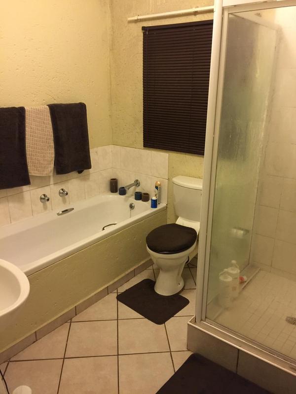 To Let 2 Bedroom Property for Rent in Wilgeheuwel Gauteng