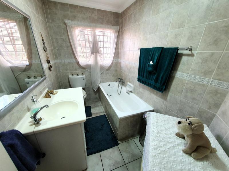 3 Bedroom Property for Sale in Annlin Gauteng