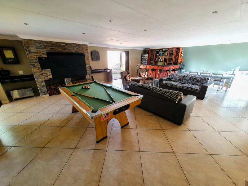 4 Bedroom Property for Sale in Doornpoort Gauteng