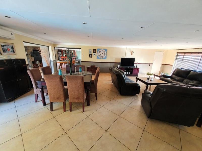 4 Bedroom Property for Sale in Doornpoort Gauteng