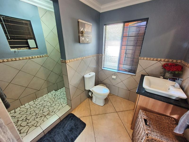 4 Bedroom Property for Sale in Doornpoort Gauteng