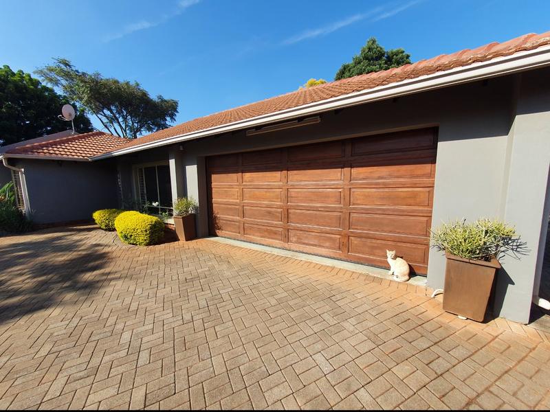 4 Bedroom Property for Sale in Doornpoort Gauteng