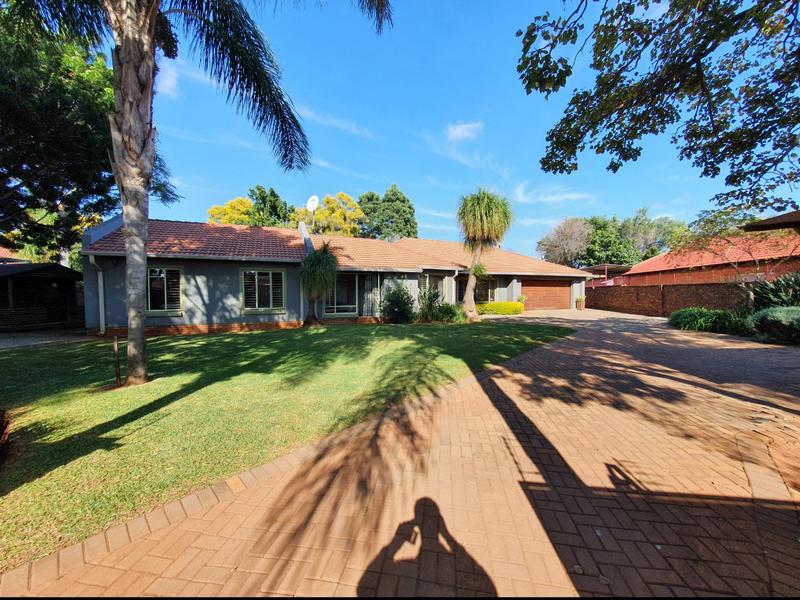 4 Bedroom Property for Sale in Doornpoort Gauteng
