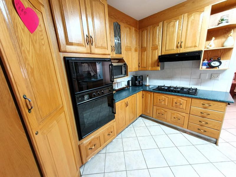 3 Bedroom Property for Sale in Magalieskruin Gauteng