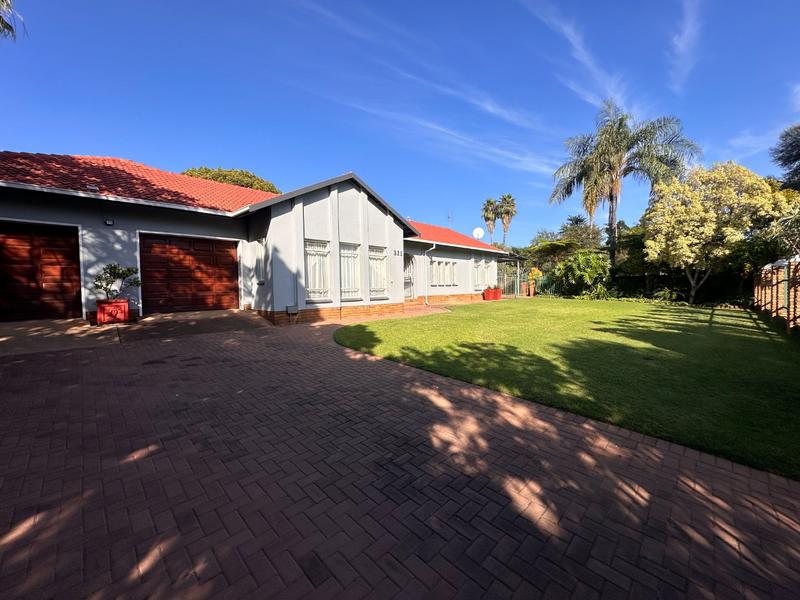 3 Bedroom Property for Sale in Magalieskruin Gauteng
