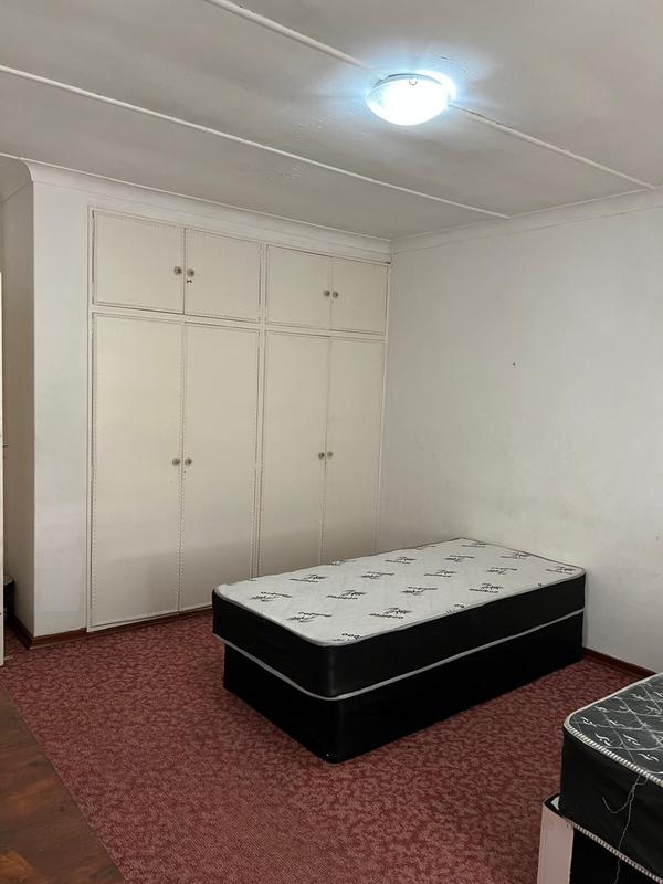 To Let 1 Bedroom Property for Rent in Bezuidenhout Valley Gauteng