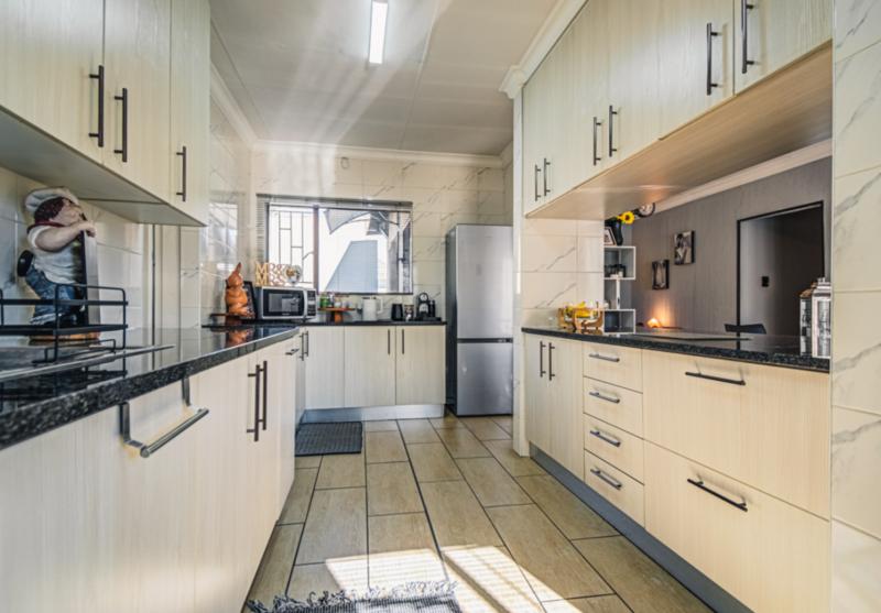 3 Bedroom Property for Sale in Eastleigh Gauteng