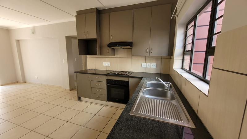 To Let 2 Bedroom Property for Rent in Barbeque Downs Gauteng