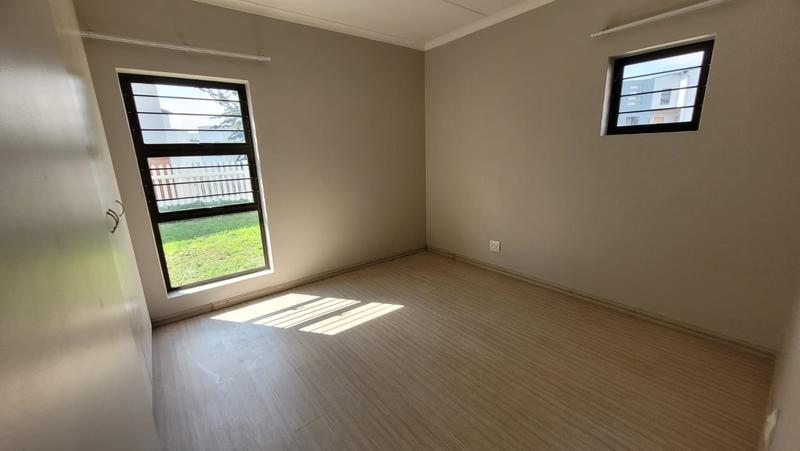 To Let 2 Bedroom Property for Rent in Barbeque Downs Gauteng