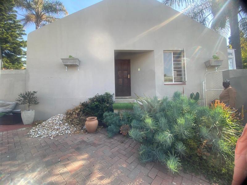 2 Bedroom Property for Sale in Woodmead Gauteng