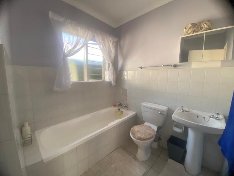 2 Bedroom Property for Sale in Woodmead Gauteng