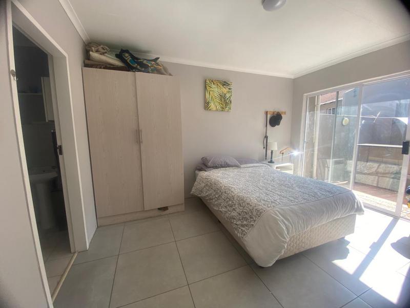 2 Bedroom Property for Sale in Woodmead Gauteng