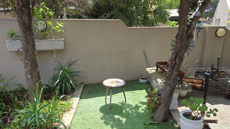 2 Bedroom Property for Sale in Buccleuch Gauteng