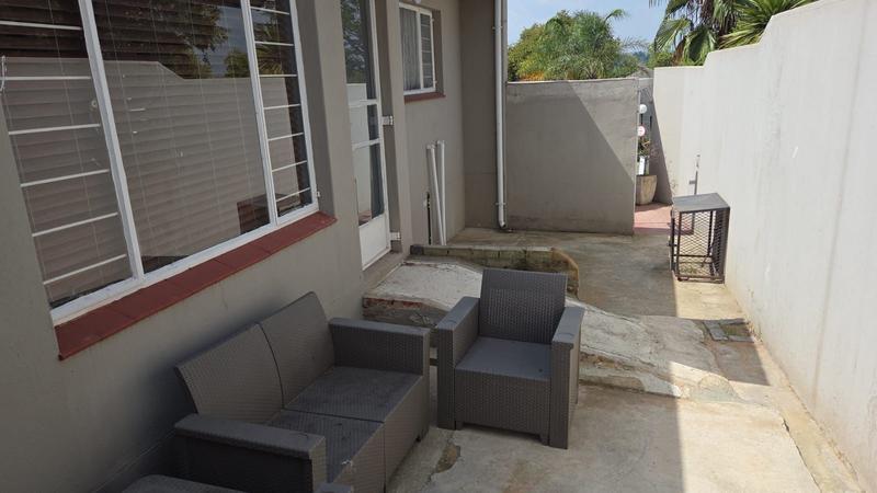 2 Bedroom Property for Sale in Buccleuch Gauteng
