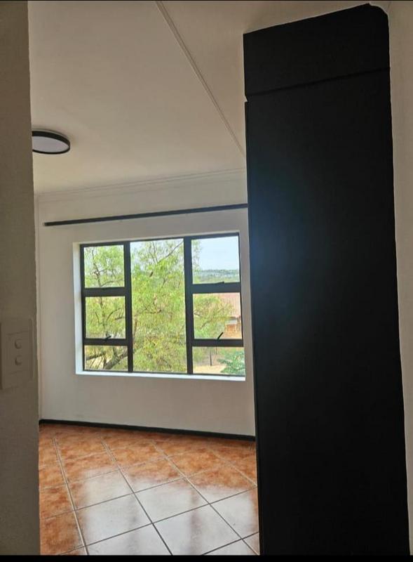 To Let 2 Bedroom Property for Rent in Kyalami Hills Gauteng