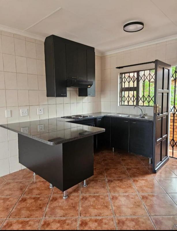 To Let 2 Bedroom Property for Rent in Kyalami Hills Gauteng