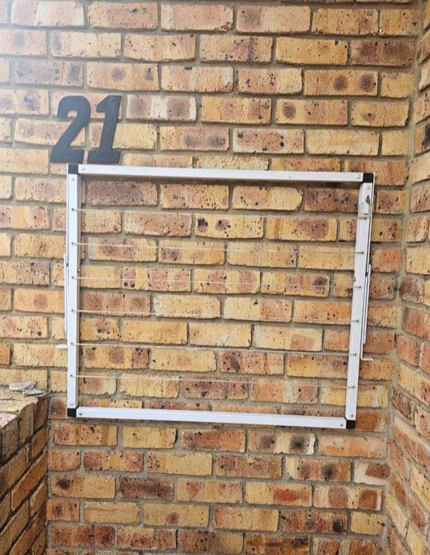 To Let 2 Bedroom Property for Rent in Kyalami Hills Gauteng