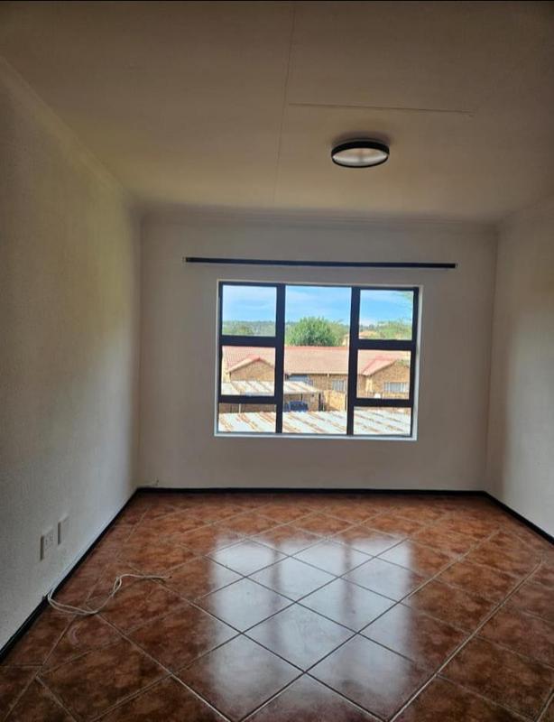 To Let 2 Bedroom Property for Rent in Kyalami Hills Gauteng