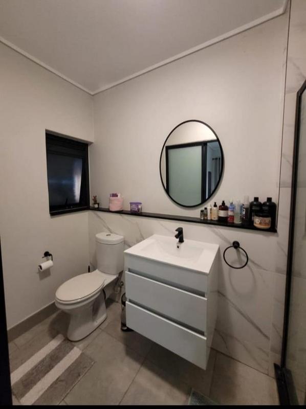 To Let 1 Bedroom Property for Rent in Waterfall Gauteng