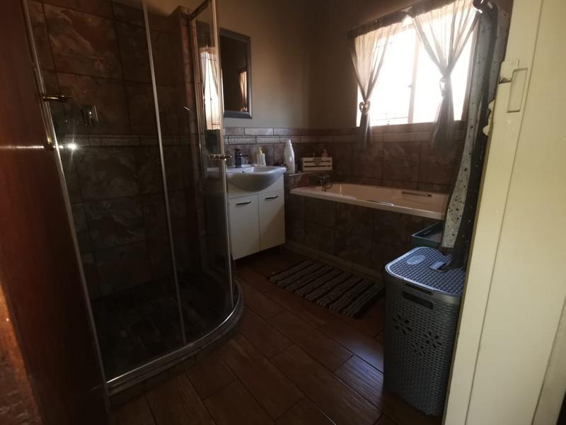 4 Bedroom Property for Sale in Casseldale Gauteng
