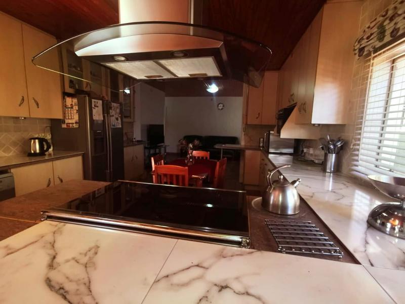4 Bedroom Property for Sale in Geduld Gauteng