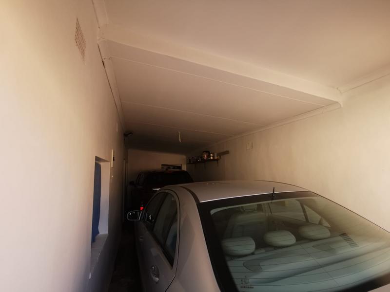 4 Bedroom Property for Sale in Geduld Gauteng