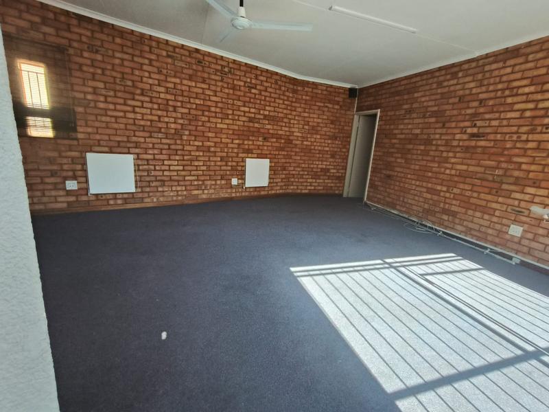 3 Bedroom Property for Sale in Petersfield Gauteng