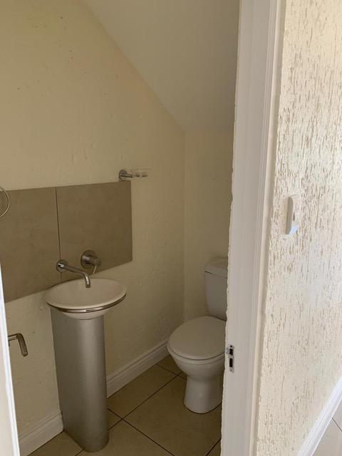 To Let 2 Bedroom Property for Rent in Morningside Gauteng