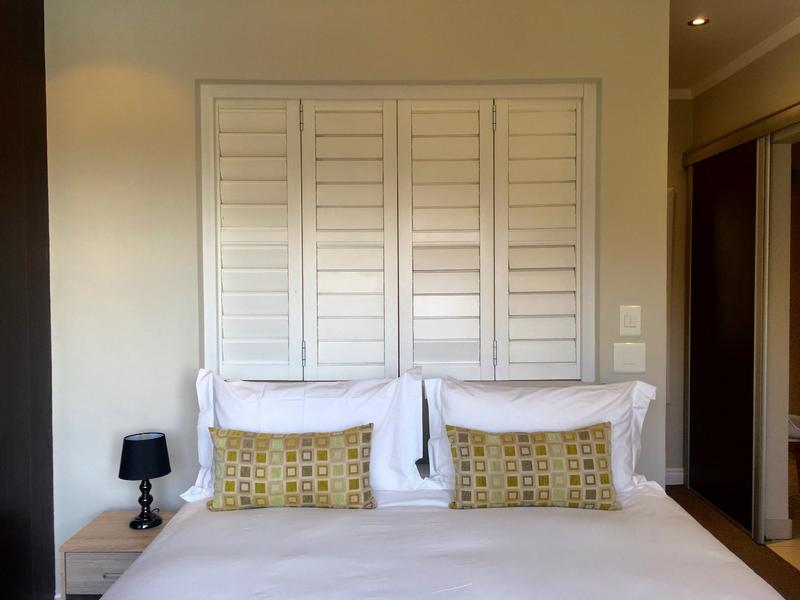 To Let 2 Bedroom Property for Rent in Sandhurst Gauteng