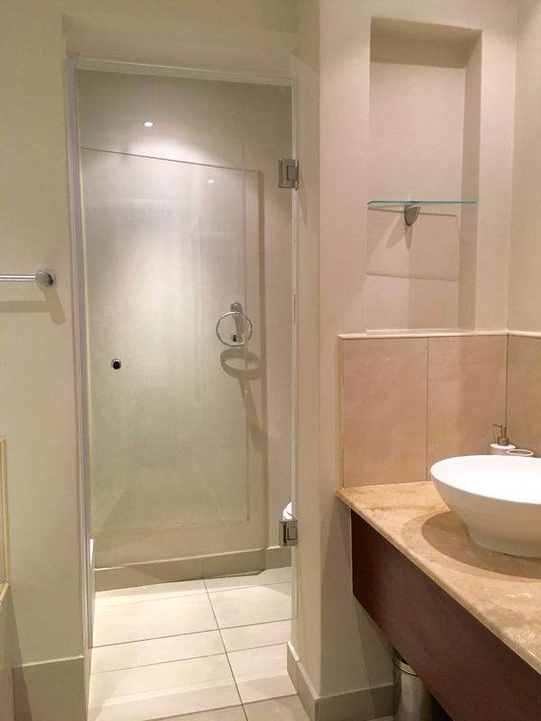 To Let 2 Bedroom Property for Rent in Sandhurst Gauteng