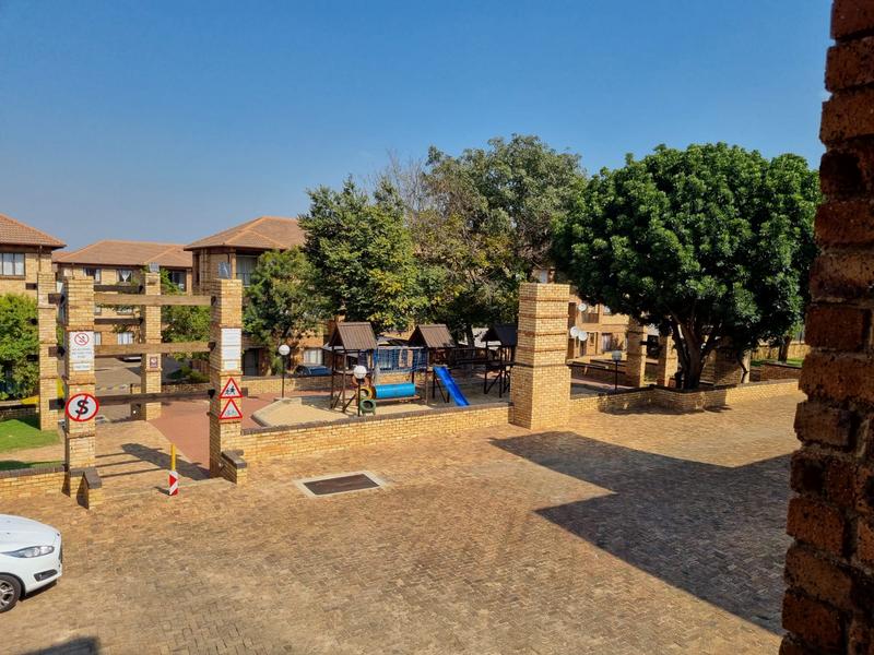 1 Bedroom Property for Sale in Carlswald Gauteng