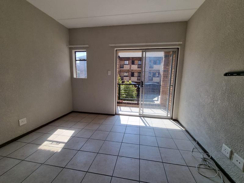1 Bedroom Property for Sale in Carlswald Gauteng