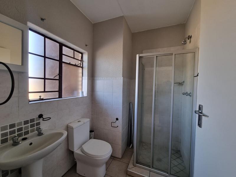 1 Bedroom Property for Sale in Carlswald Gauteng