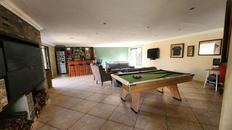 4 Bedroom Property for Sale in Doornpoort Gauteng