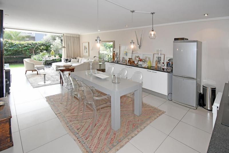 1 Bedroom Property for Sale in Hurlingham Gauteng