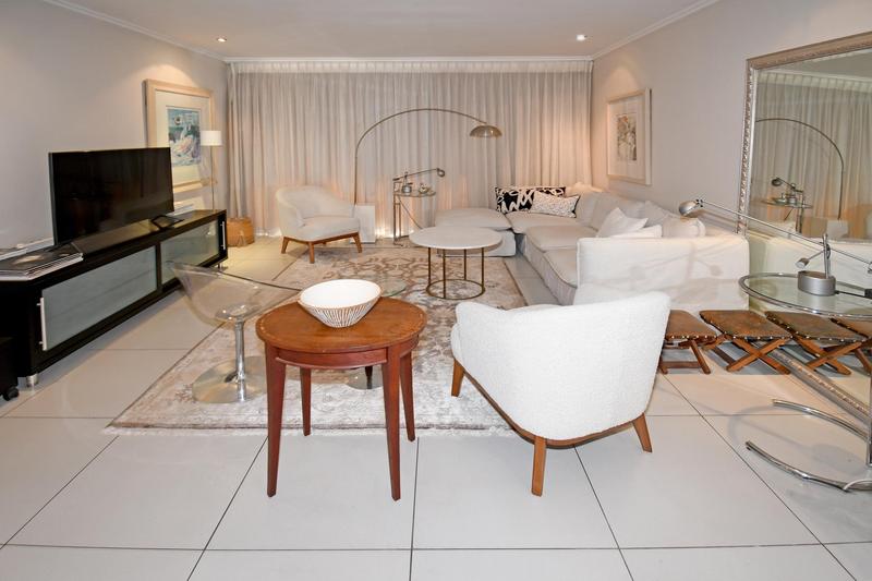 1 Bedroom Property for Sale in Hurlingham Gauteng