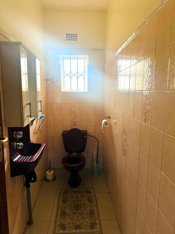 4 Bedroom Property for Sale in Bassonia Gauteng