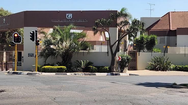 2 Bedroom Property for Sale in Bedfordview Gauteng