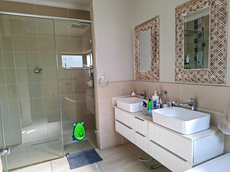 4 Bedroom Property for Sale in Midstream Estate Gauteng