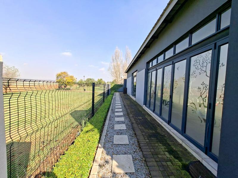 4 Bedroom Property for Sale in Midstream Estate Gauteng